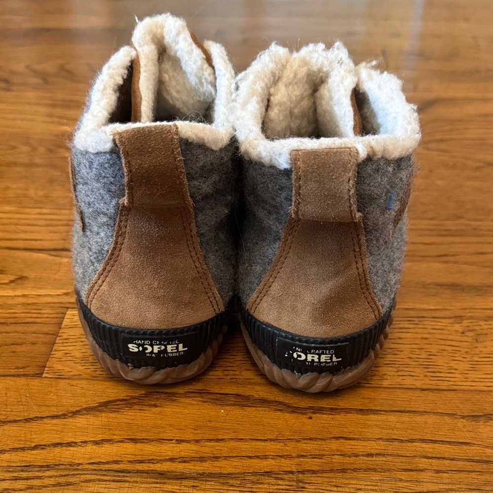 Sorel Out N About Boots - Picture 3 of 4